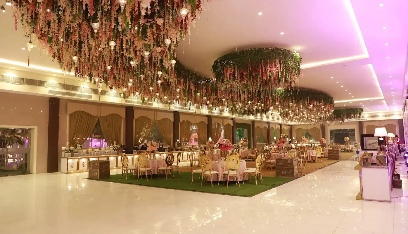 event-venue-Moon Vilas Luxury Banquets 